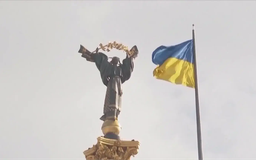 Tổng thống Ukraine nhượng bộ về an ninh