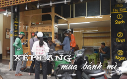 Xếp hàng mua bánh mì | Nhịp sống Hà Nội | 17/12/2025