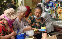 Suất cơm nghĩa tình cho lao động nghèo giữa Thủ đô | Người tốt quanh ta | 20/12/2025