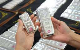 Thị trường bạc lại 'sốt'