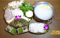 Lẩu tôm sen tuyết