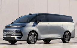Mẫu MPV Galaxy V900 cỡ lớn có thể chứa được 42 người