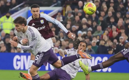 Morgan Rogers nhấn chìm Manchester United
