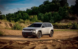 Jeep Cherokee 2026 có thêm cấu hình hybrid tiêu chuẩn