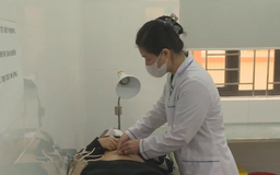 Hà Nội phân tuyến điều trị để giảm quá tải