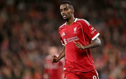 Alexander Isak nghỉ thi đấu ít nhất 2 tháng