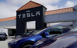 Mỹ điều tra về thiết kế cửa xe điện Tesla