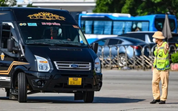 Dùng ô tô 8 chỗ chạy taxi sẽ bị phạt đến 5 triệu đồng