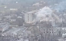 Nga tiến công mạnh ở mặt trận Donetsk