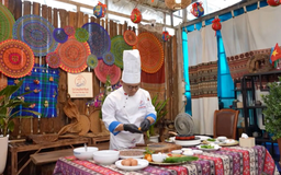 Người mang hương vị bếp xưa ra thế giới | Người Hà Nội | 28/12/2025