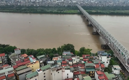 Nhà đất ngoài đê 'đóng băng' vì lo vướng quy hoạch