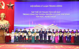 Đẩy mạnh hoạt động lý luận, phê bình văn học, nghệ thuật