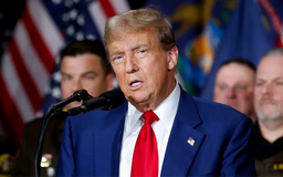 Ông Trump hủy lệnh ân xá ký tự động của ông Biden