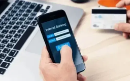 Nhiều ngân hàng thu phí tài khoản không đủ số dư