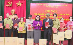 Hà Nội tặng gần 90.000 suất quà trong dịp Tết Bính Ngọ
