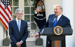 Tổng thống Mỹ Donald Trump dọa kiện Chủ tịch Fed