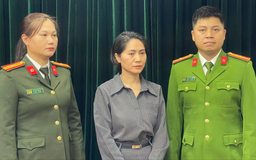 Khởi tố Giám đốc show ‘Về đây bốn cánh chim trời’ vì lừa đảo