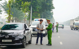 Lắp camera phạt nguội ô tô dừng đỗ ở sân bay Nội Bài