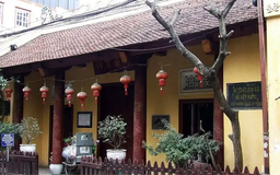Thu phí tham quan tại đền Bạch Mã và đình Kim Ngân từ 8/12