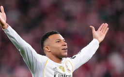 Kylian Mbappe tỏa sáng rực rỡ giúp Real cắt mạch không thắng
