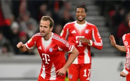 Bayern Munich duy trì khoảng cách 8 điểm với RB Leipzig