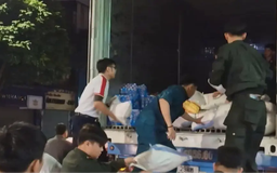 Công an Hà Nội chung tay cùng đồng bào vùng lũ