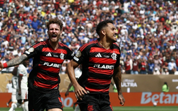 Flamengo gây bất ngờ trong lần đầu góp mặt