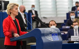 Gia tăng trừng phạt Nga: EU ‘đứt gánh giữa đường’?