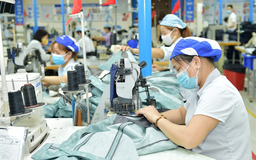 Giải pháp dài hạn để ứng phó chính sách thuế quan Mỹ