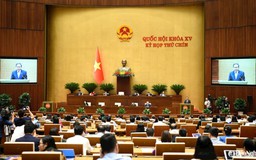 Quốc hội xem xét thông qua nhiều luật, nghị quyết quan trọng