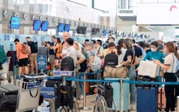 Gần 60 triệu khách đến sân bay trong 6 tháng