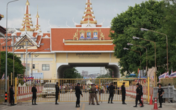 Thái Lan đóng cửa biên giới trên bộ, trên biển với Campuchia