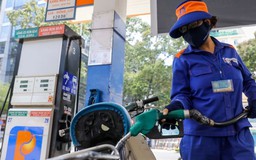Gần 14 triệu m³/tấn xăng dầu được tiêu thụ trong 6 tháng