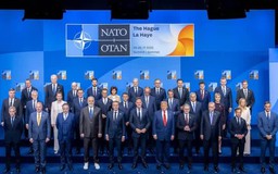 NATO tìm lại sự gắn kết trong thế giới bất ổn