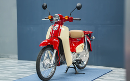 Honda Super Cub Hello Kitty đã 'cập bến' Việt Nam
