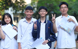 Thí sinh bước vào ngày thi tốt nghiệp THPT thứ hai
