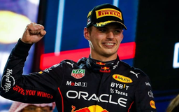 Đội đua Mercedes muốn ký hợp đồng với Max Verstappen