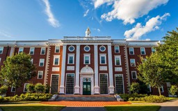 Mỹ: Harvard công bố phương án hỗ trợ sinh viên quốc tế