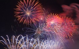 Hàn Quốc và Ý bùng nổ tại Lễ hội pháo hoa