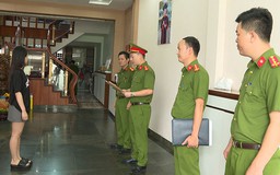 Khám xét nhà 'đại ca giang hồ' Vi 'Ngộ'