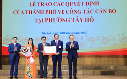 Trao quyết định cán bộ tại Tây Hồ, Phú Thượng, Hồng Hà