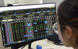 VN-Index lấy lại mốc 1.475 điểm