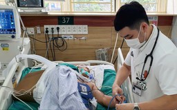 Bệnh nhân nguy kịch vì tin thầy lang chữa rắn độc cắn