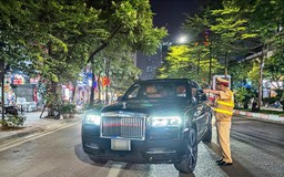 CSGT Hà Nội hóa trang 'theo dấu' tài xế rời quán nhậu