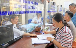Bố trí cán bộ chuyên môn giải quyết thủ tục đất đai