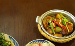 Cá trắm kho trám xanh | Món ngon ở Hà Thành | 02/07/2025
