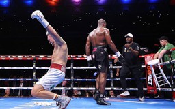 Usyk knock-out Dubois, khẳng định vị thế 'vua hạng nặng'
