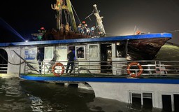 Xuyên đêm cứu hộ vụ chìm tàu trên Vịnh Hạ Long