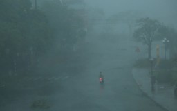 Bão số 3: Bạch Long Vĩ bắt đầu có gió giật cấp 12