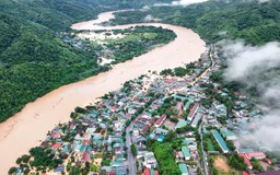 Hàng trăm ngôi nhà tại Tương Dương - Nghệ An chìm trong biển nước